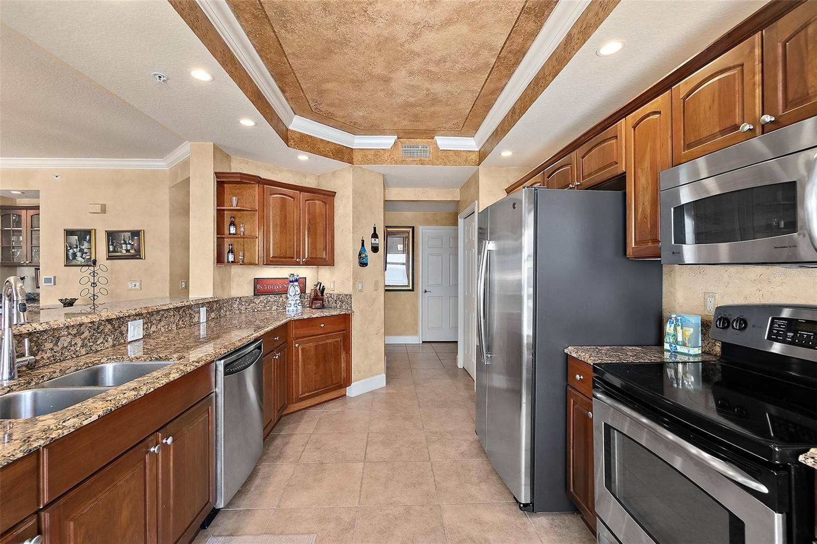 2403 S ATLANTIC AVENUE, #1008, Daytona Beach Shores, FL 32118 Tray ceiling in kitchen