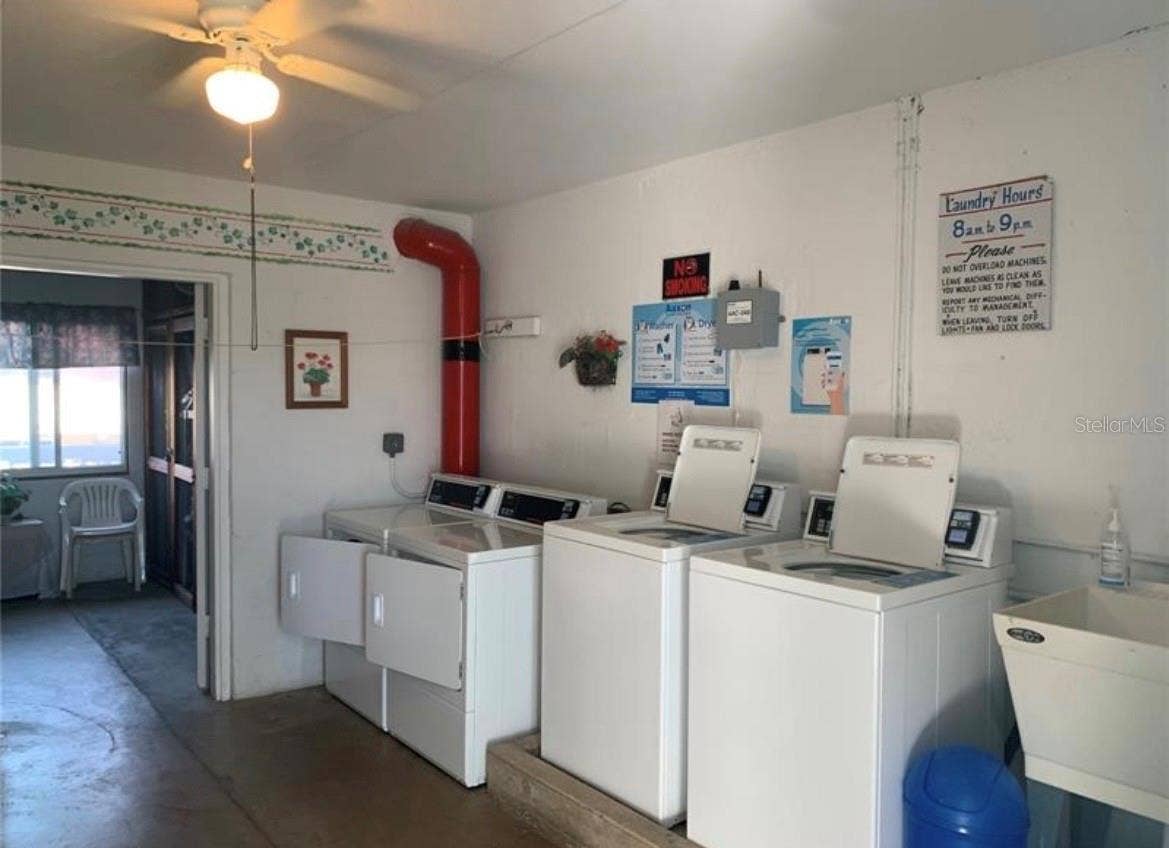 3009 N HALIFAX AVENUE, #2, Daytona Beach, FL 32118 Pay Laundry on Site