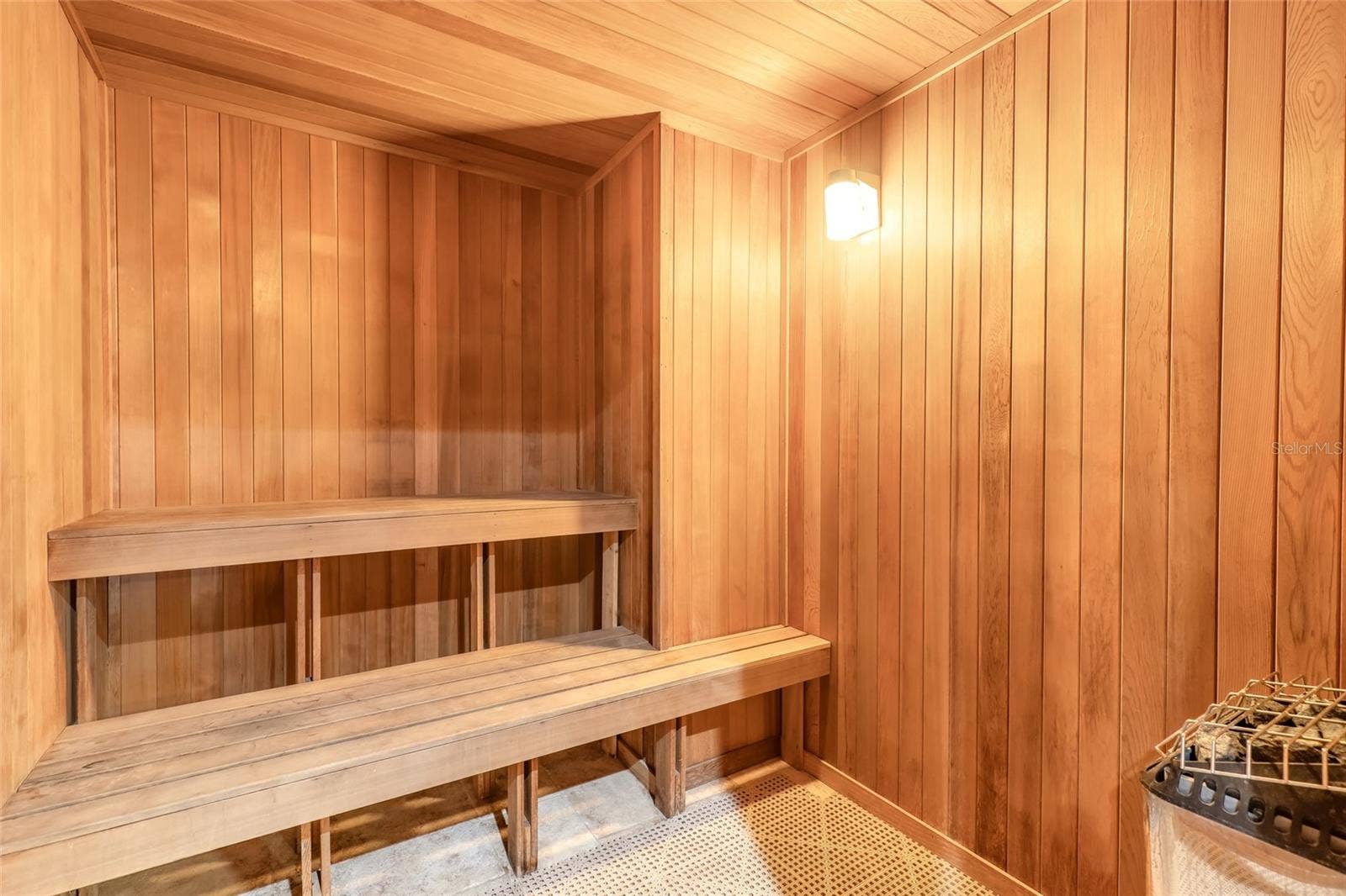 2403 S ATLANTIC AVENUE, #910, Daytona Beach Shores, FL 32118 Sauna