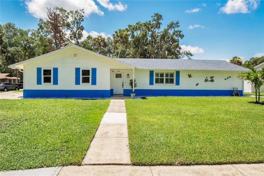 Property photo for 944 BENTWOOD LANE, Port Orange, FL