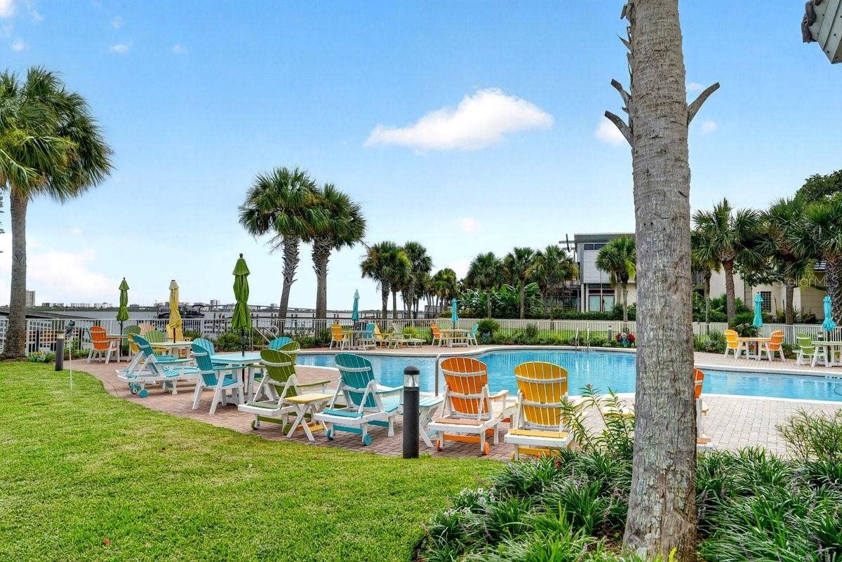 2801 S RIDGEWOOD AVENUE, #504, South Daytona, FL 32119
