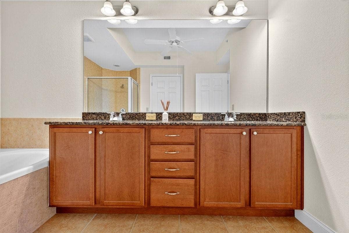 2801 S RIDGEWOOD AVENUE, #504, South Daytona, FL 32119