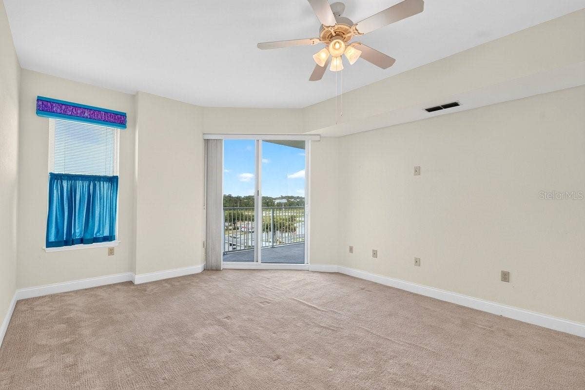 2801 S RIDGEWOOD AVENUE, #504, South Daytona, FL 32119