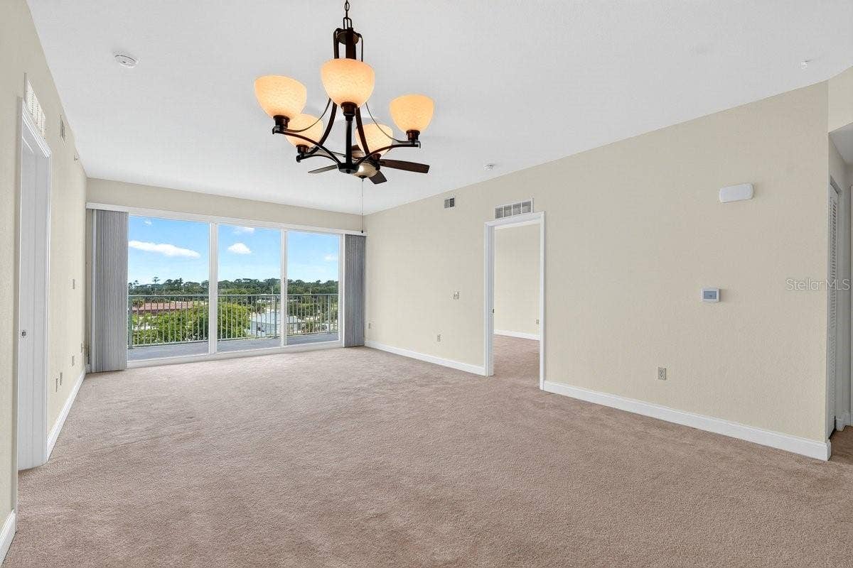 2801 S RIDGEWOOD AVENUE, #504, South Daytona, FL 32119