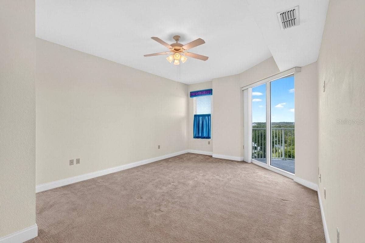 2801 S RIDGEWOOD AVENUE, #504, South Daytona, FL 32119