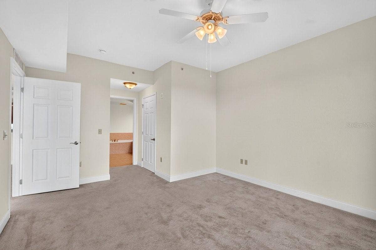 2801 S RIDGEWOOD AVENUE, #504, South Daytona, FL 32119