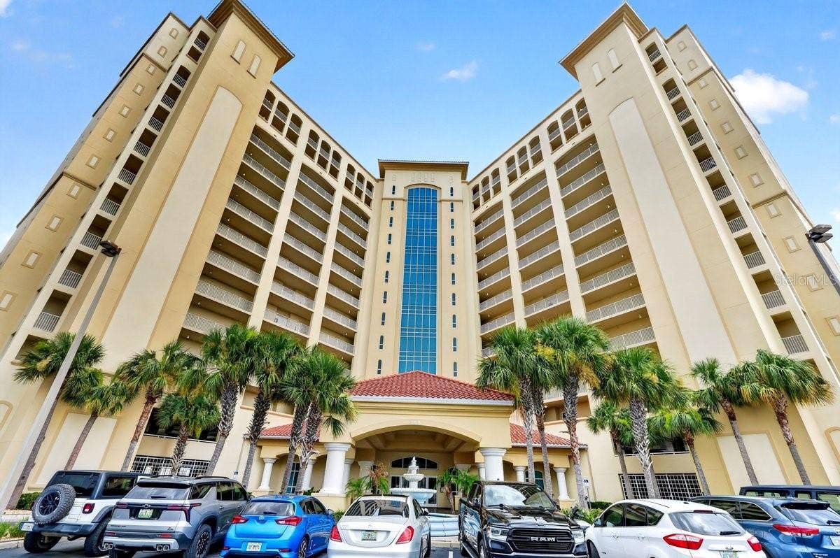 2801 S RIDGEWOOD AVENUE, #504, South Daytona, FL 32119