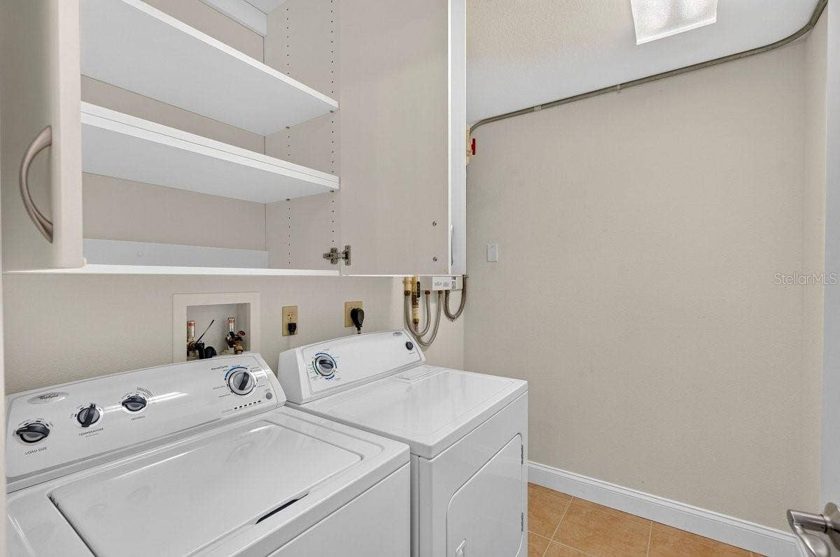 2801 S RIDGEWOOD AVENUE, #504, South Daytona, FL 32119