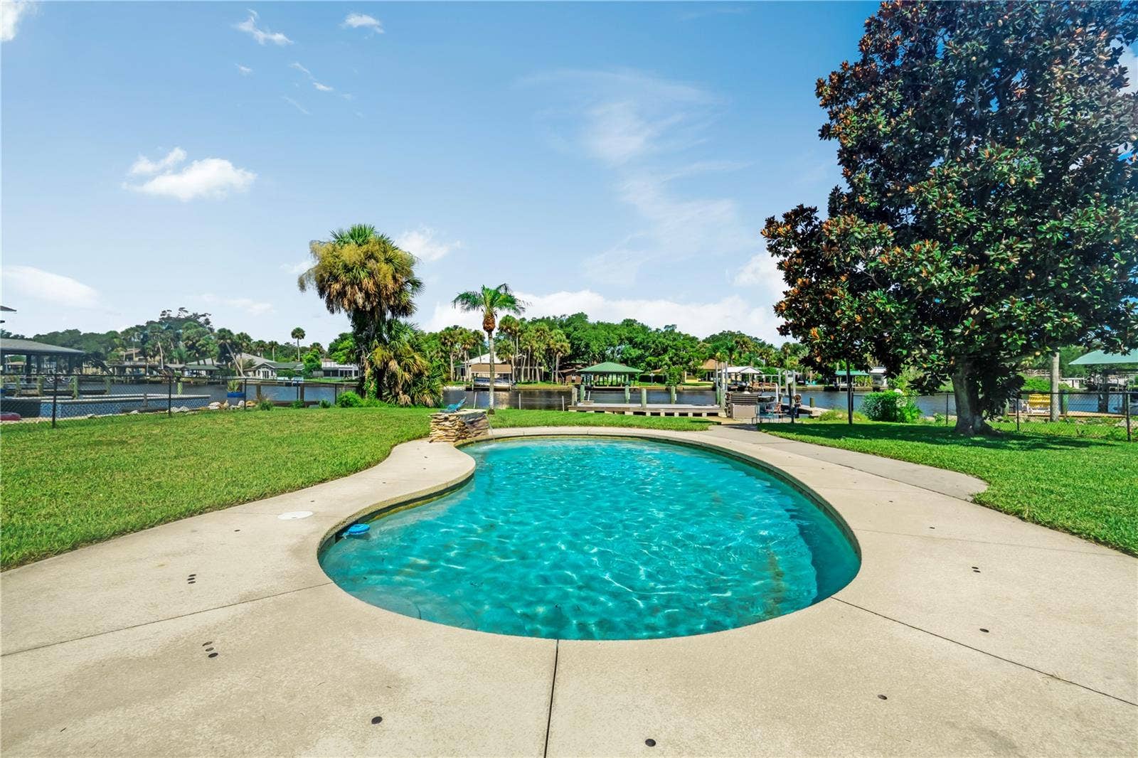 988 SHOCKNEY DRIVE, Ormond Beach, FL 32174 988 SHOCKNEY DRIVE, Ormond Beach, FL 32174