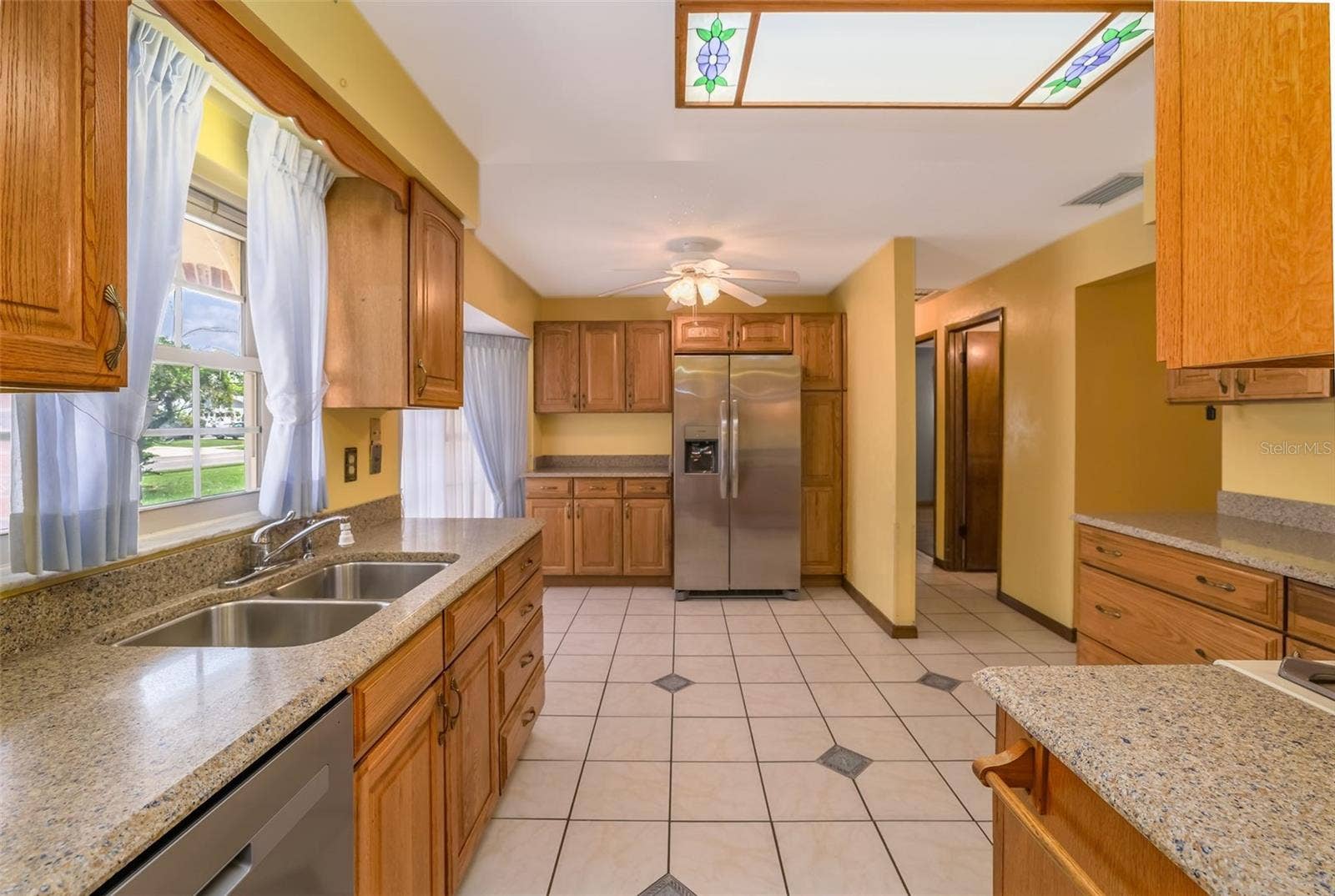 229 GEORGETOWNE BOULEVARD, Daytona Beach, FL 32119 Kitchen