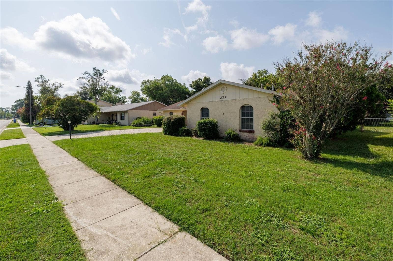 229 GEORGETOWNE BOULEVARD, Daytona Beach, FL 32119 Front View
