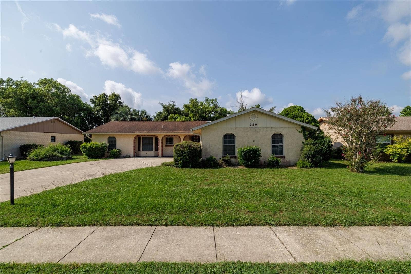 229 GEORGETOWNE BOULEVARD, Daytona Beach, FL 32119 Welcome Home