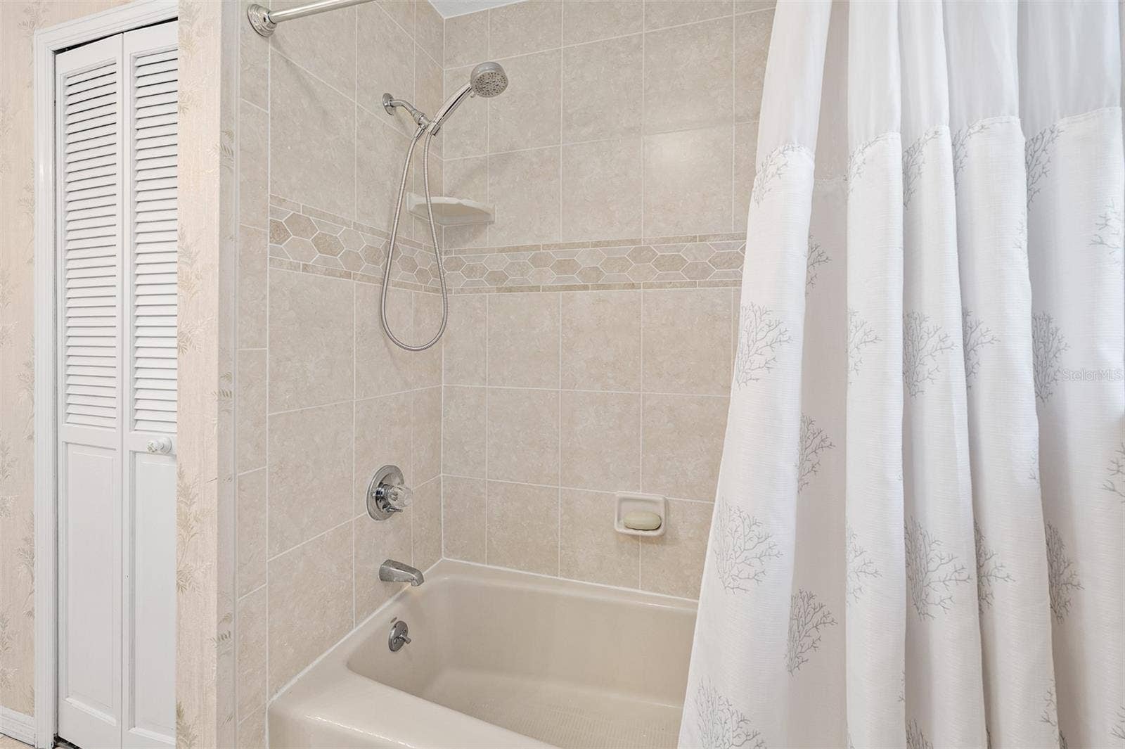 43 WINDING CREEK WAY, Ormond Beach, FL 32174 43 WINDING CREEK WAY, Ormond Beach, FL 32174