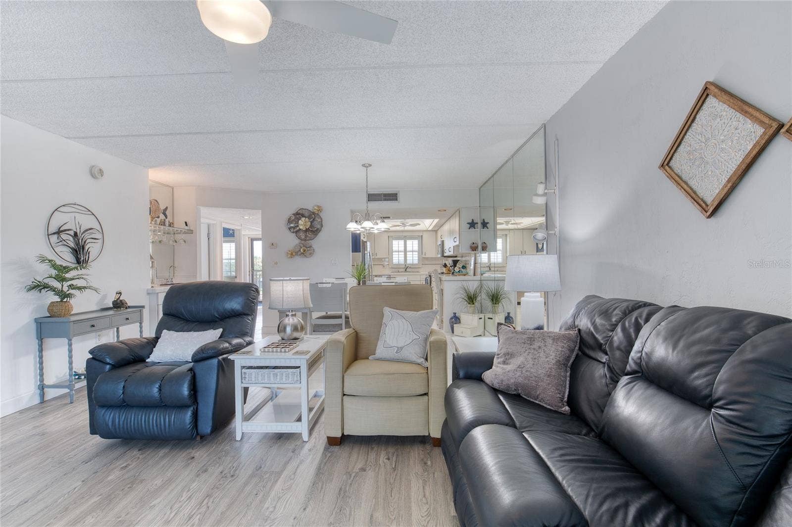 2290 OCEAN SHORE BOULEVARD, #2070, Ormond Beach, FL 32176 2290 OCEAN SHORE BOULEVARD, #2070, Ormond Beach, FL 32176