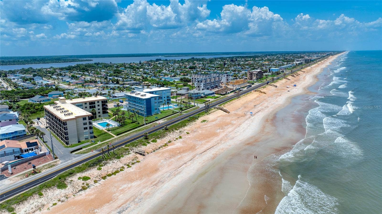 2290 OCEAN SHORE BOULEVARD, #2070, Ormond Beach, FL 32176 2290 OCEAN SHORE BOULEVARD, #2070, Ormond Beach, FL 32176