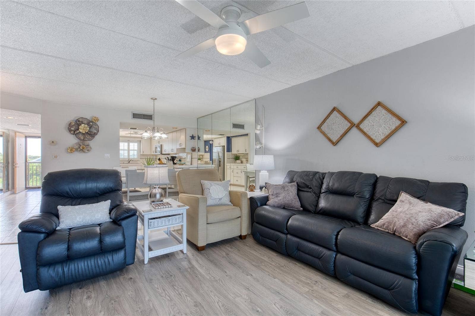 2290 OCEAN SHORE BOULEVARD, #2070, Ormond Beach, FL 32176 2290 OCEAN SHORE BOULEVARD, #2070, Ormond Beach, FL 32176