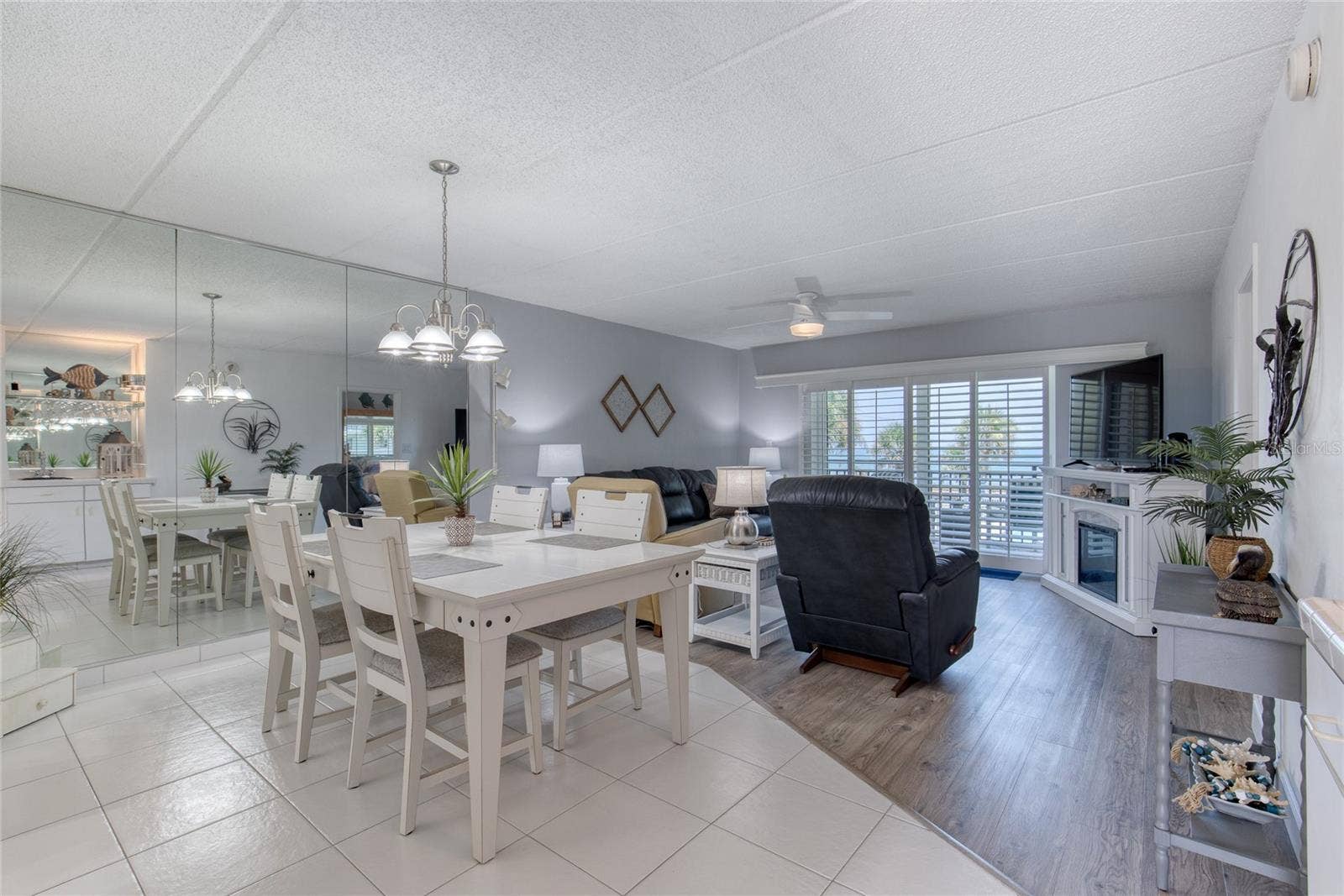 2290 OCEAN SHORE BOULEVARD, #2070, Ormond Beach, FL 32176 2290 OCEAN SHORE BOULEVARD, #2070, Ormond Beach, FL 32176
