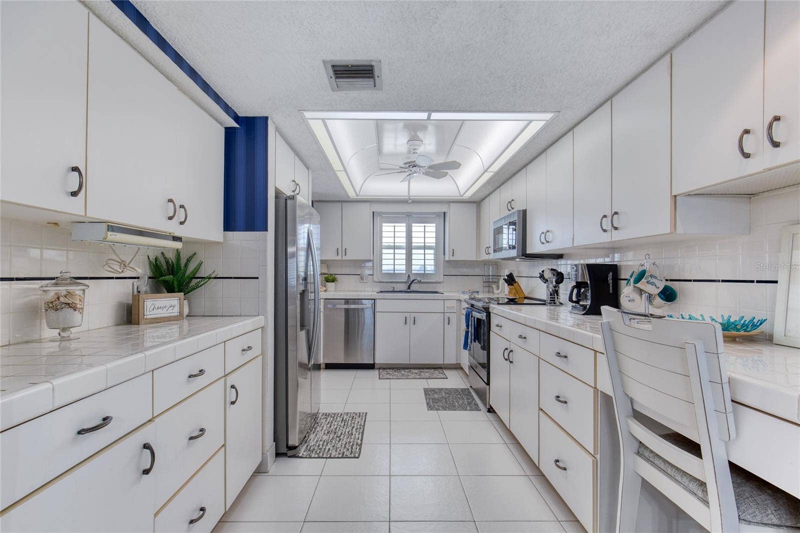 2290 OCEAN SHORE BOULEVARD, #2070, Ormond Beach, FL 32176 2290 OCEAN SHORE BOULEVARD, #2070, Ormond Beach, FL 32176