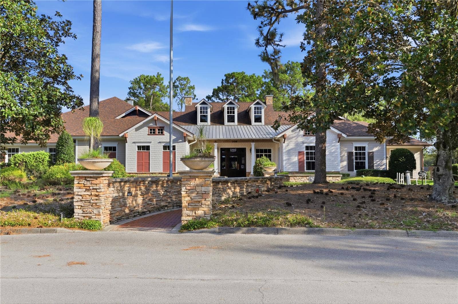 204 WOODHOUSE LANE, Deland, FL 32724