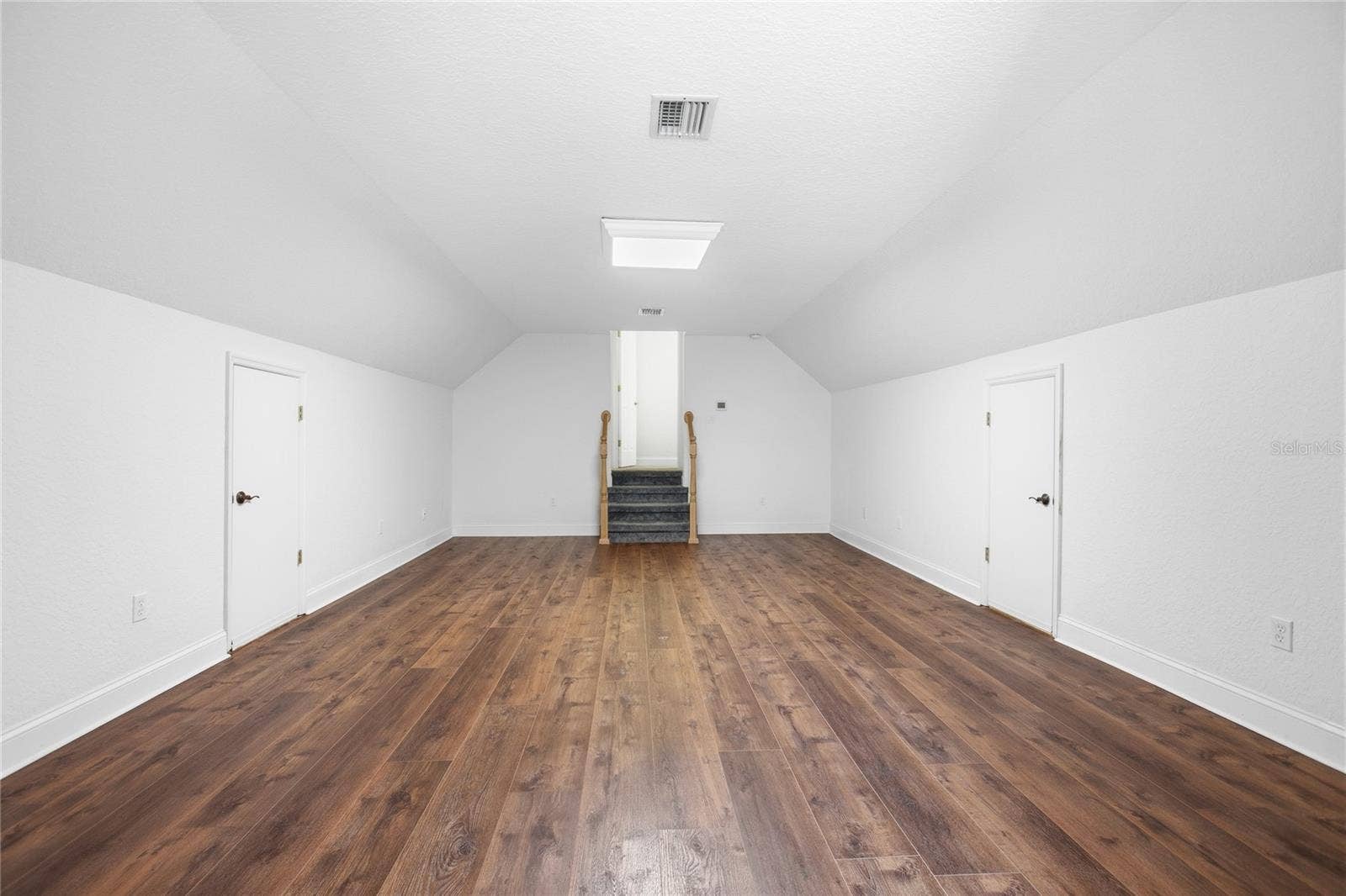 Bonus Upstairs Room or Bedroom #5