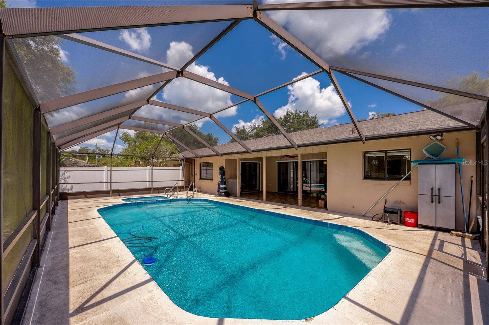 1040 W VILLAGE GREEN ROAD, Deland, FL 32720