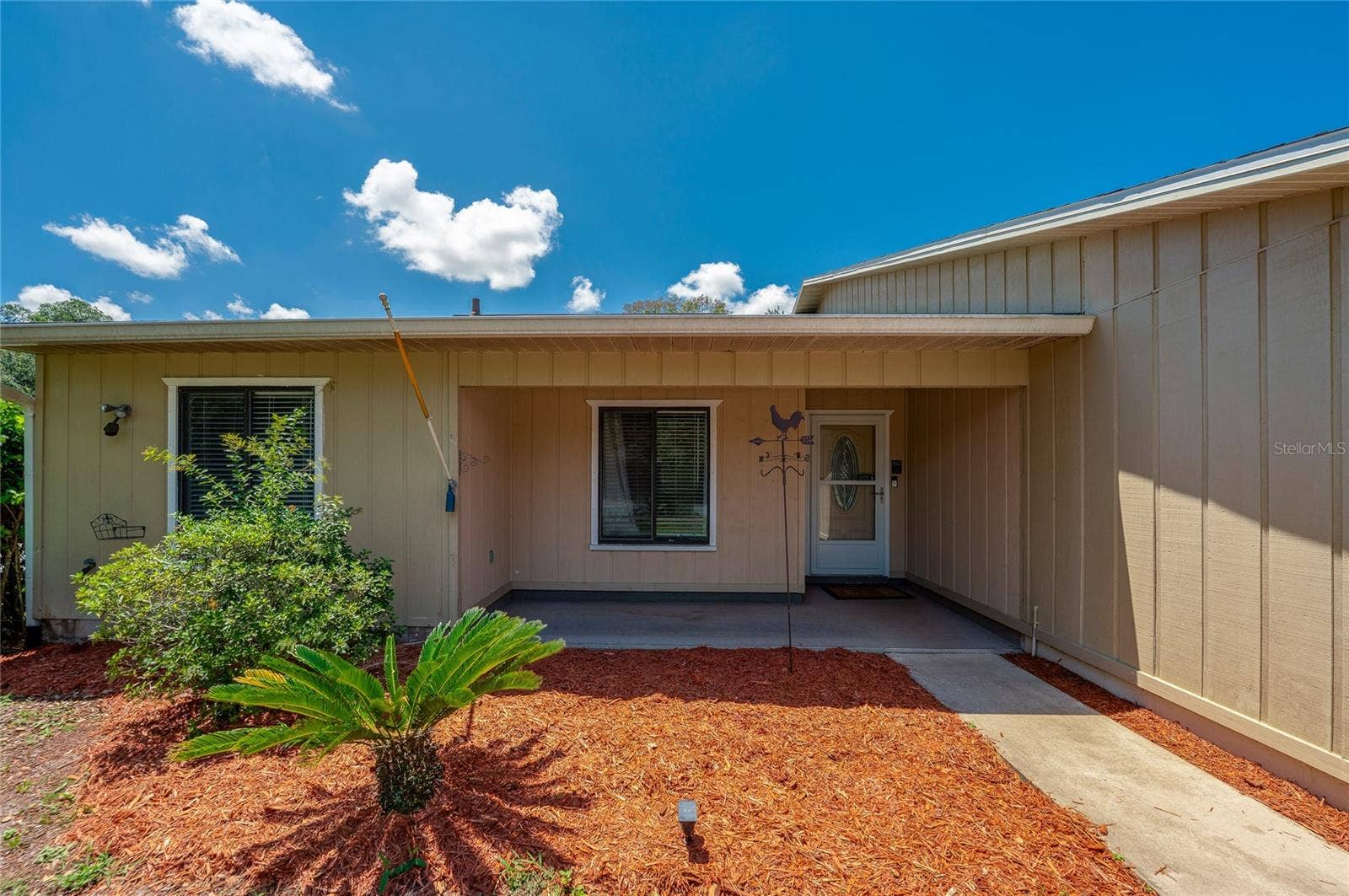 1040 W VILLAGE GREEN ROAD, Deland, FL 32720