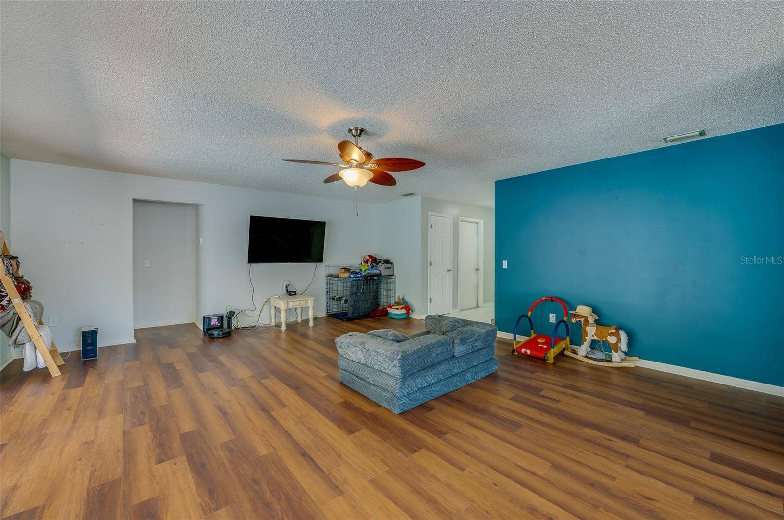 1040 W VILLAGE GREEN ROAD, Deland, FL 32720