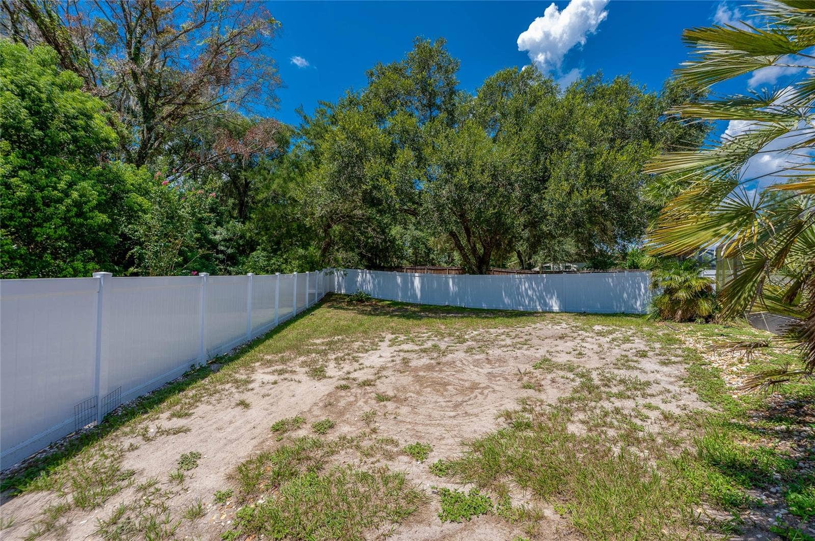 1040 W VILLAGE GREEN ROAD, Deland, FL 32720