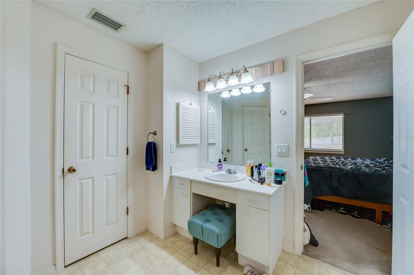 1040 W VILLAGE GREEN ROAD, Deland, FL 32720