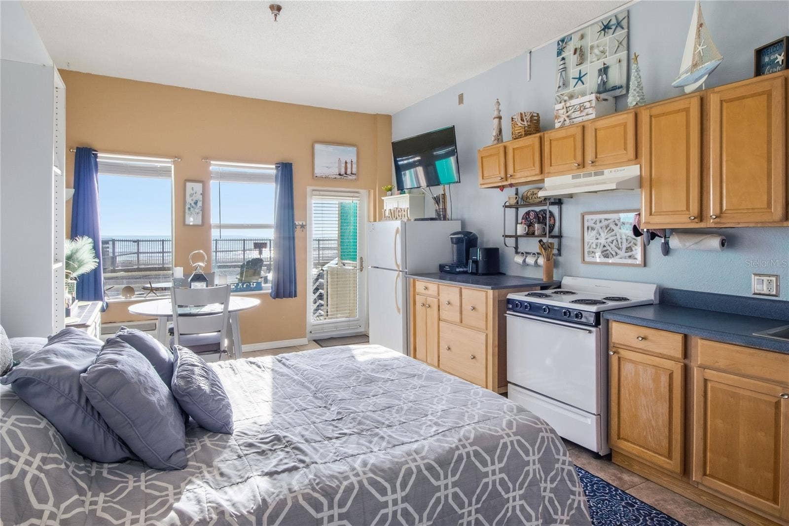 701 S ATLANTIC AVENUE, #112, Daytona Beach, FL 32118 701 S ATLANTIC AVENUE, #112, Daytona Beach, FL 32118