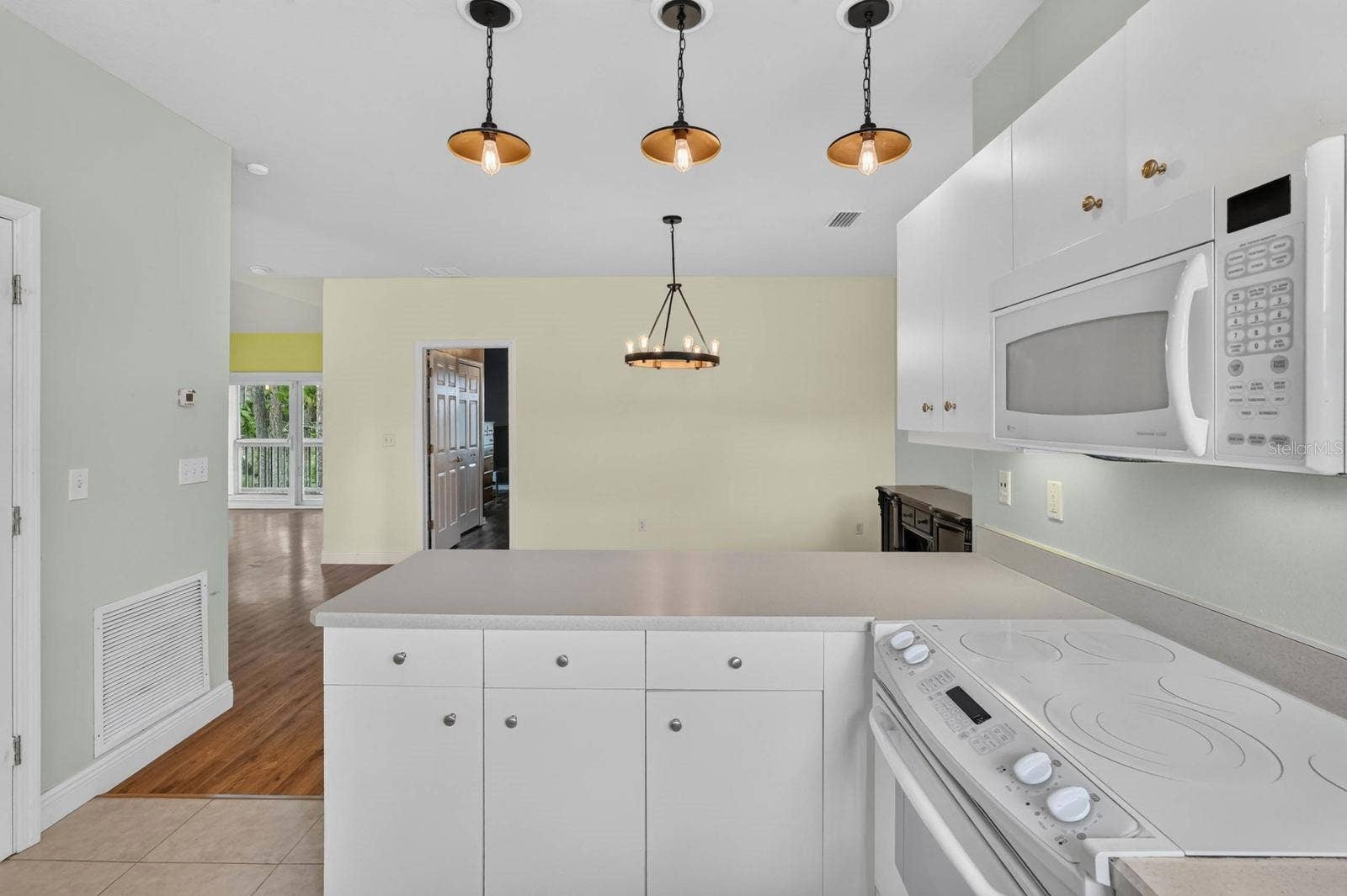 31 MAGNOLIA DRIVE S, Ormond Beach, FL 32174