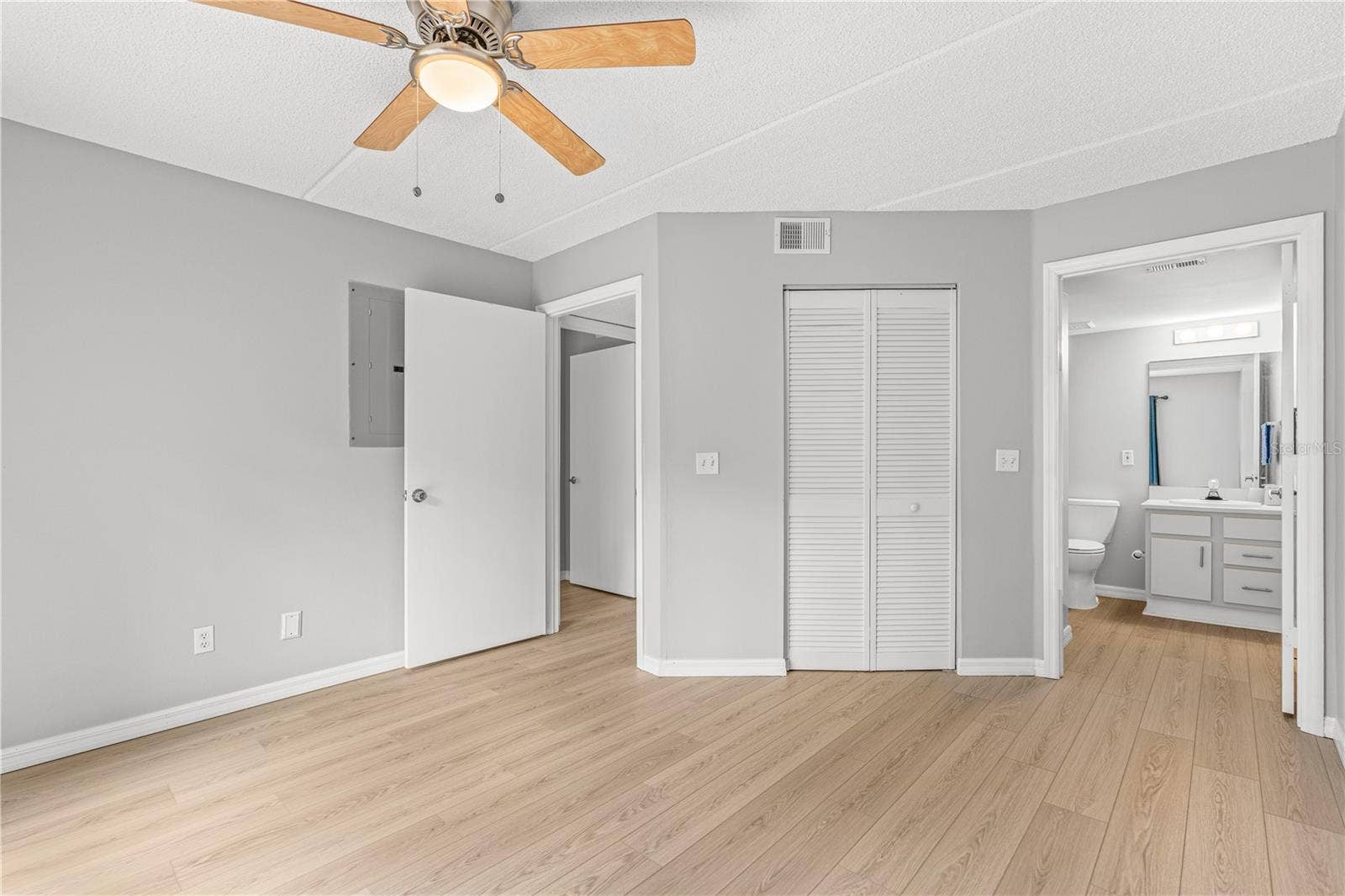 1601 BIG TREE ROAD, #803, Daytona Beach, FL 32119 1601 BIG TREE ROAD, #803, Daytona Beach, FL 32119