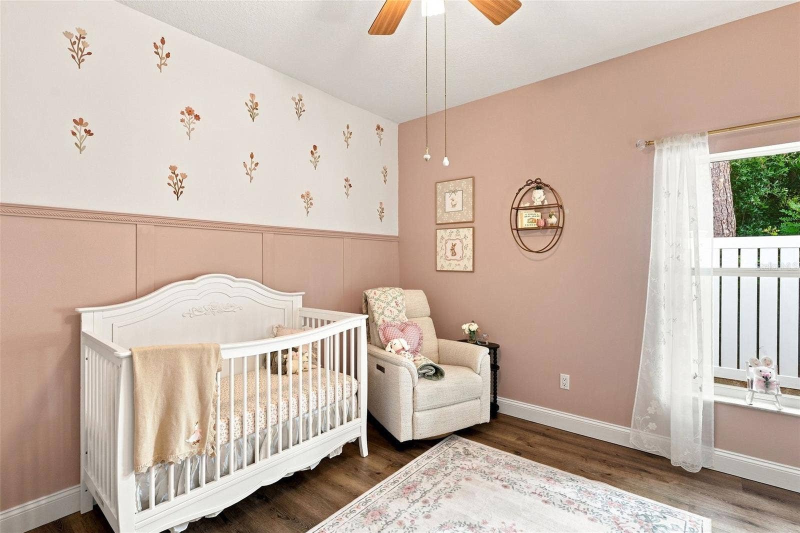 Second bedroom with 10' ft ceilings that flow throughout.