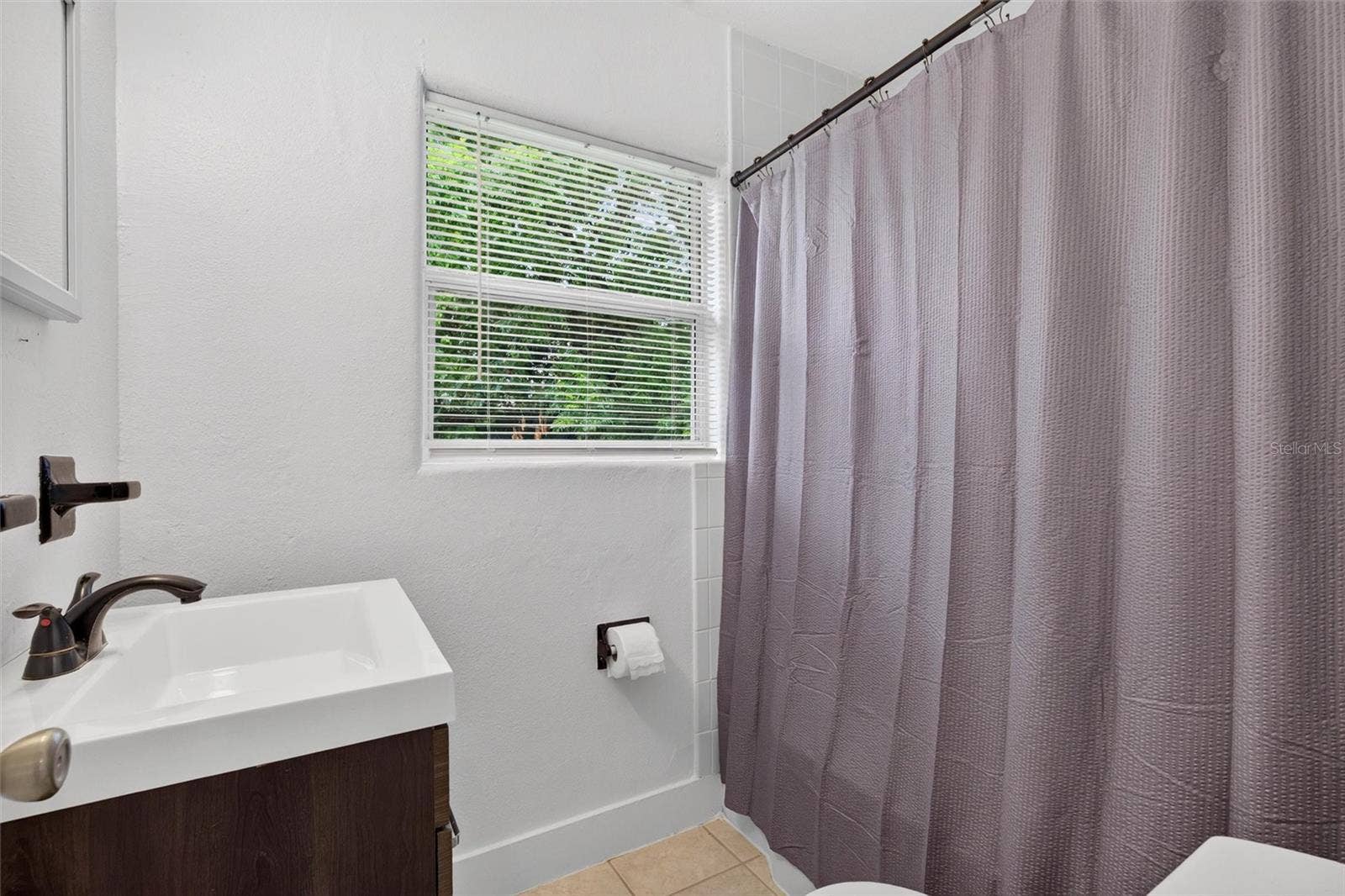 126 HARNEY STREET, Daytona Beach, FL 32114 126 HARNEY STREET, Daytona Beach, FL 32114