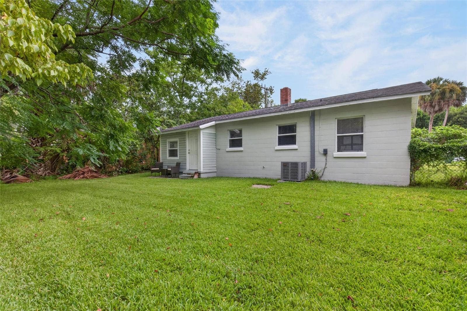 126 HARNEY STREET, Daytona Beach, FL 32114 126 HARNEY STREET, Daytona Beach, FL 32114