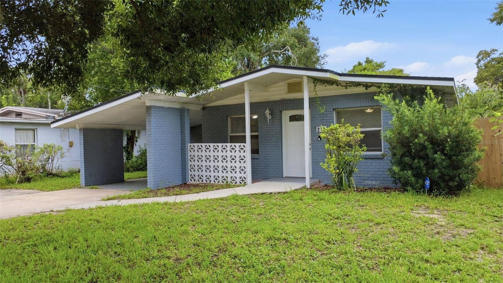 216 GRAHAM STREET, Daytona Beach, FL 32114 216 GRAHAM STREET, Daytona Beach, FL 32114