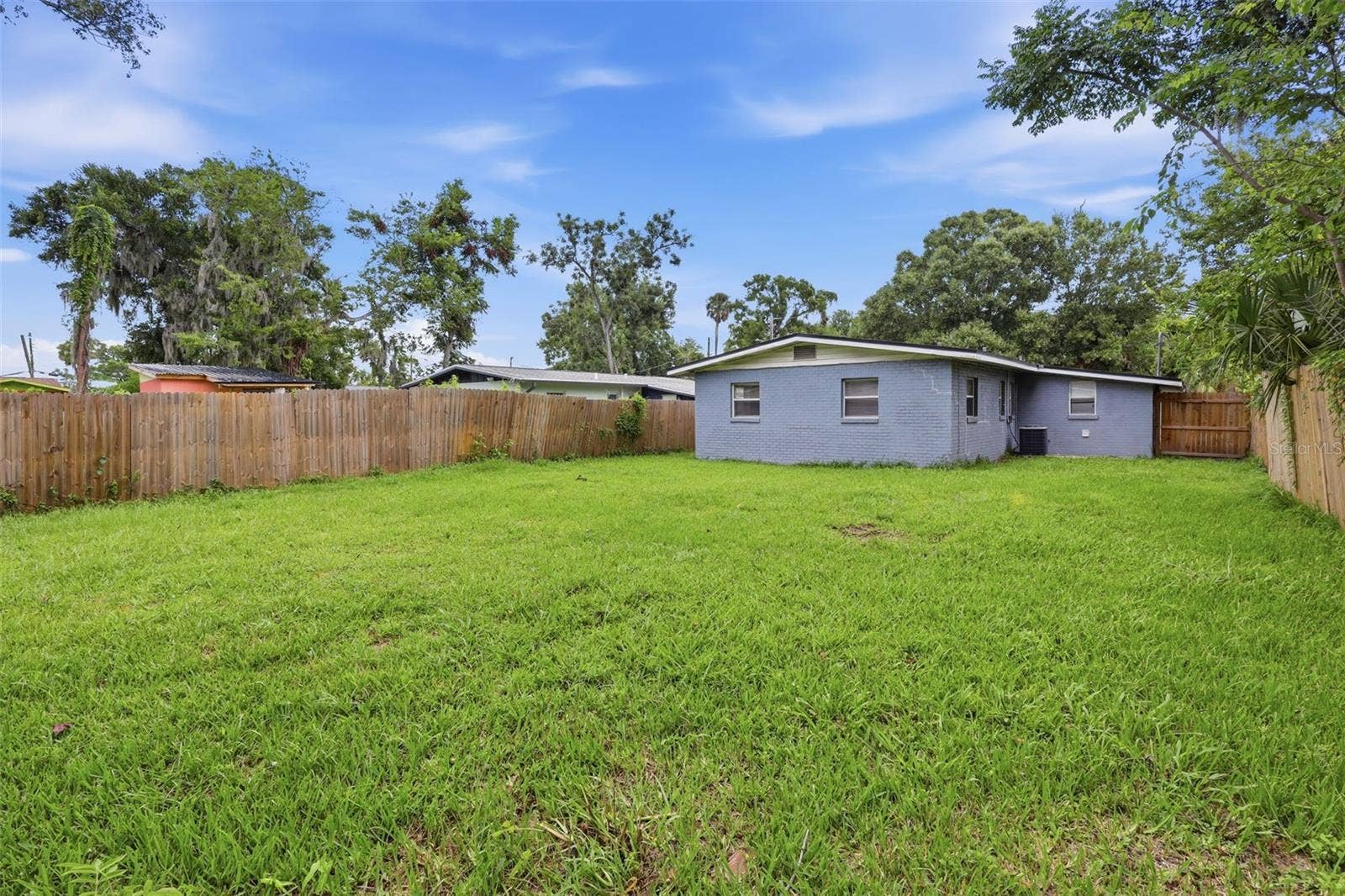 216 GRAHAM STREET, Daytona Beach, FL 32114 216 GRAHAM STREET, Daytona Beach, FL 32114