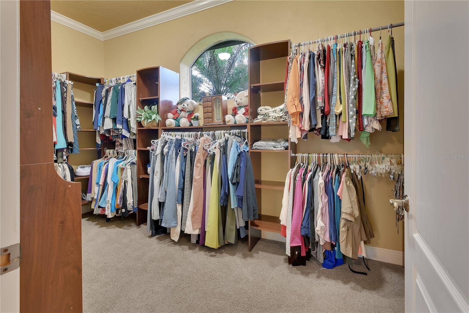 PRIMARY CALIFORNIA CLOSET