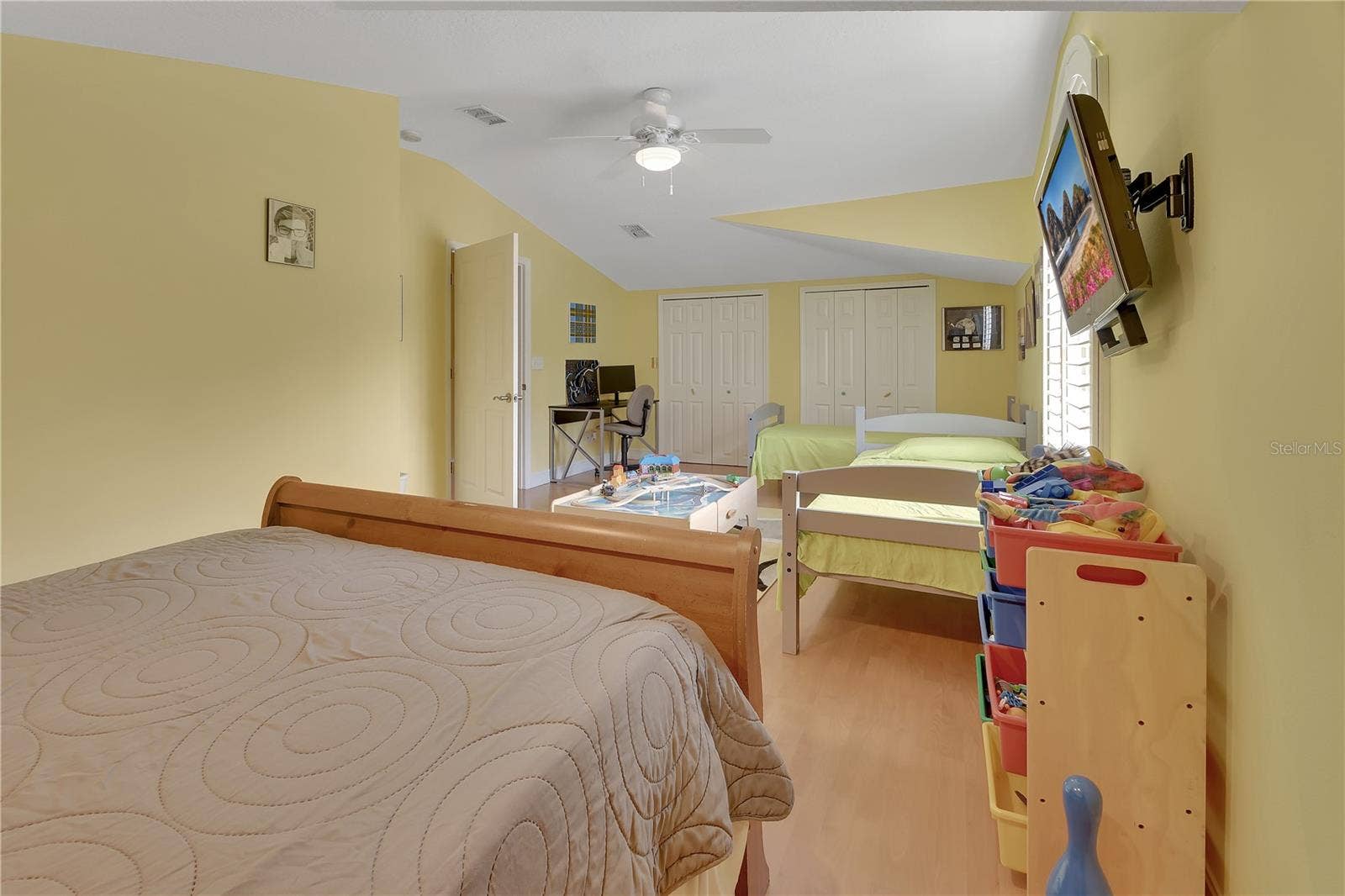 BEDROOM #5
