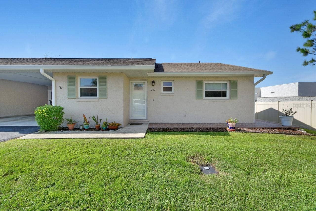 202 ELMWOOD AVENUE, #330, Deland, FL 32724 202 ELMWOOD AVENUE, #330, Deland, FL 32724
