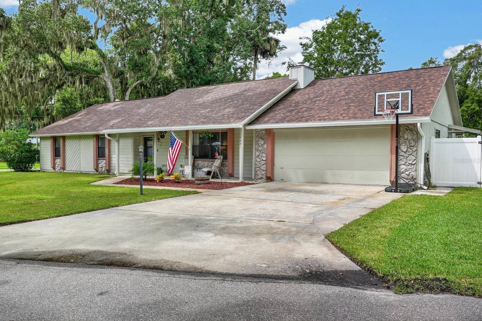 105 EDDY LANE, Port Orange, FL 32129