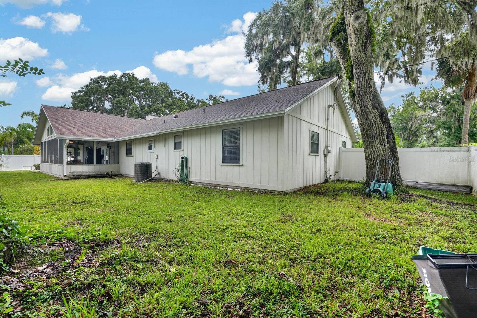 105 EDDY LANE, Port Orange, FL 32129