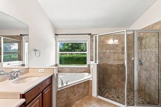 515 E VICTORIA TRAILS BOULEVARD, Deland, FL 32724 Master bath