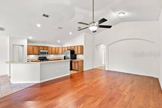 515 E VICTORIA TRAILS BOULEVARD, Deland, FL 32724 515 E VICTORIA TRAILS BOULEVARD, Deland, FL 32724
