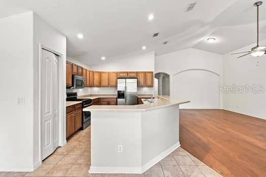 515 E VICTORIA TRAILS BOULEVARD, Deland, FL 32724 515 E VICTORIA TRAILS BOULEVARD, Deland, FL 32724