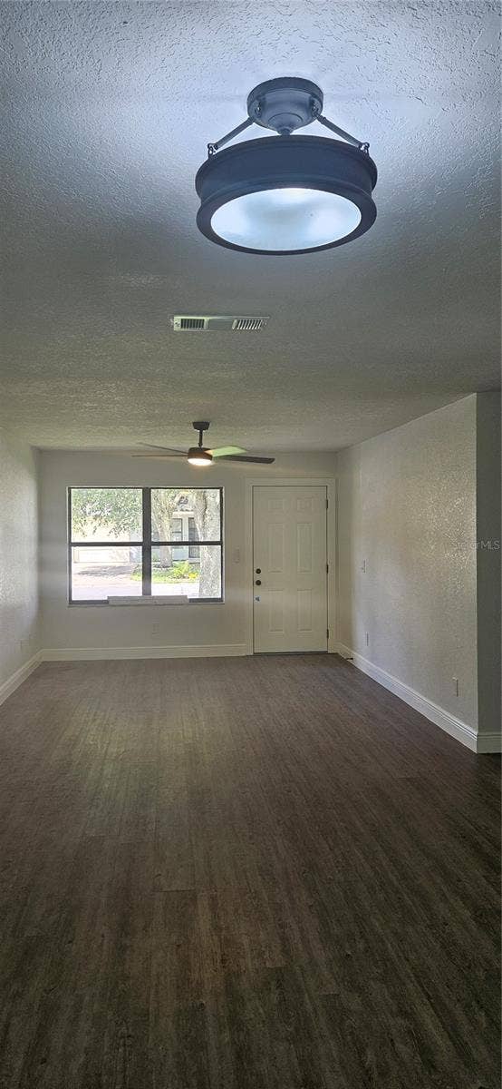 501 LOOMIS TRAIL, Daytona Beach, FL 32114 501 LOOMIS TRAIL, Daytona Beach, FL 32114