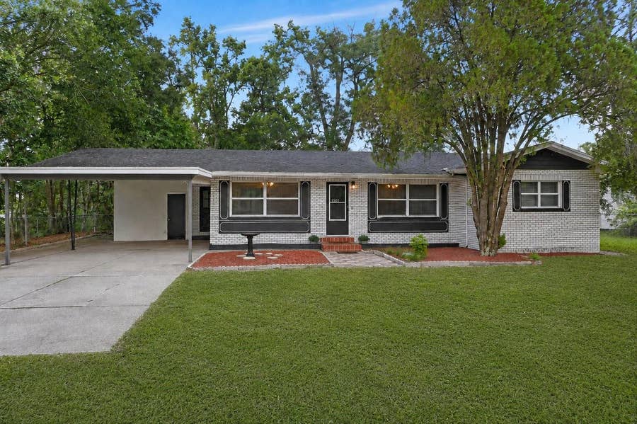 Property photo for 1502 STEVENS AVENUE, Deland, FL
