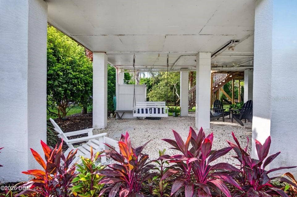 124 AVALON DRIVE, Ormond Beach, FL 32176 124 AVALON DRIVE, Ormond Beach, FL 32176