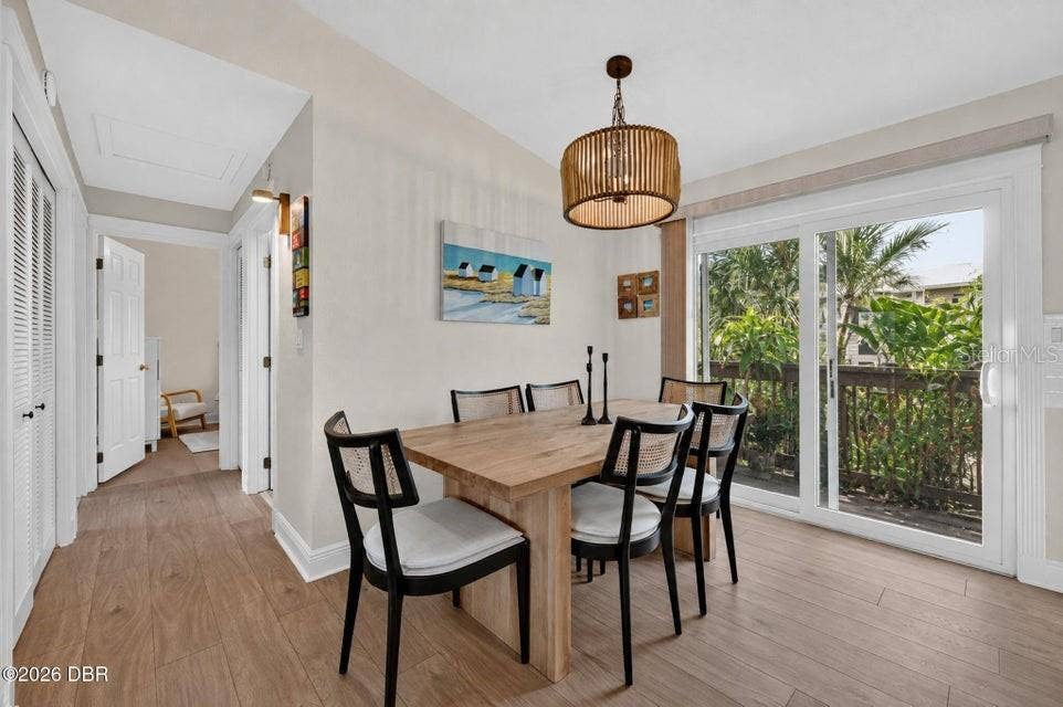 124 AVALON DRIVE, Ormond Beach, FL 32176 124 AVALON DRIVE, Ormond Beach, FL 32176