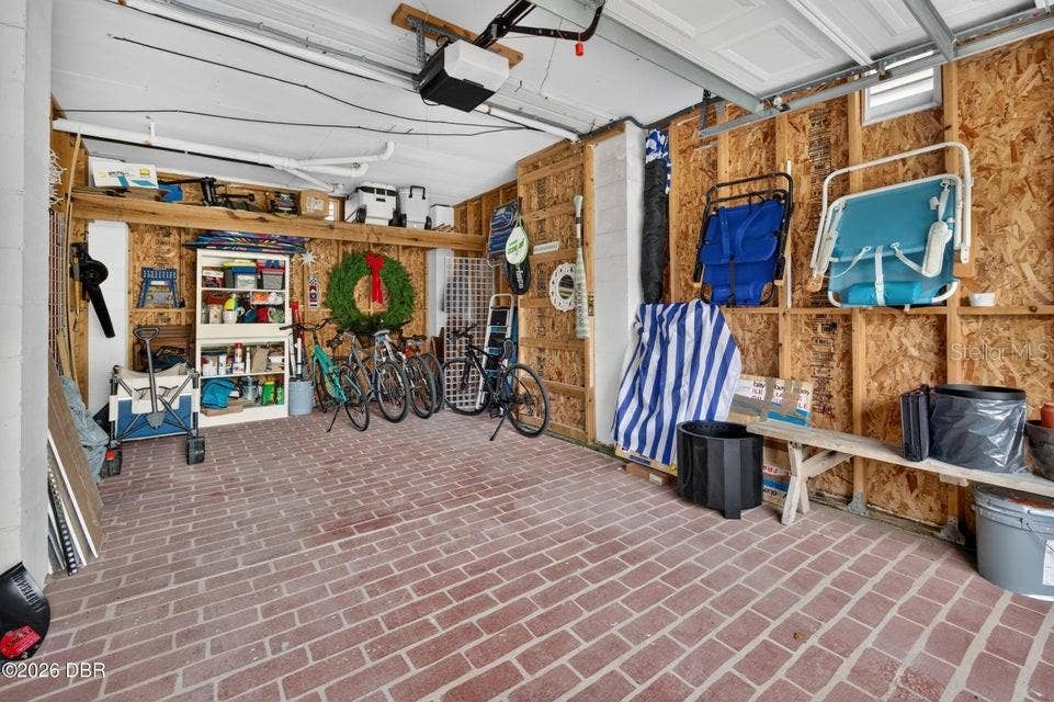 124 AVALON DRIVE, Ormond Beach, FL 32176 124 AVALON DRIVE, Ormond Beach, FL 32176